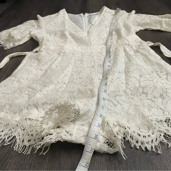 New DO+BE Ivory/ off White Lace Romper . - Picture 6 of 10
